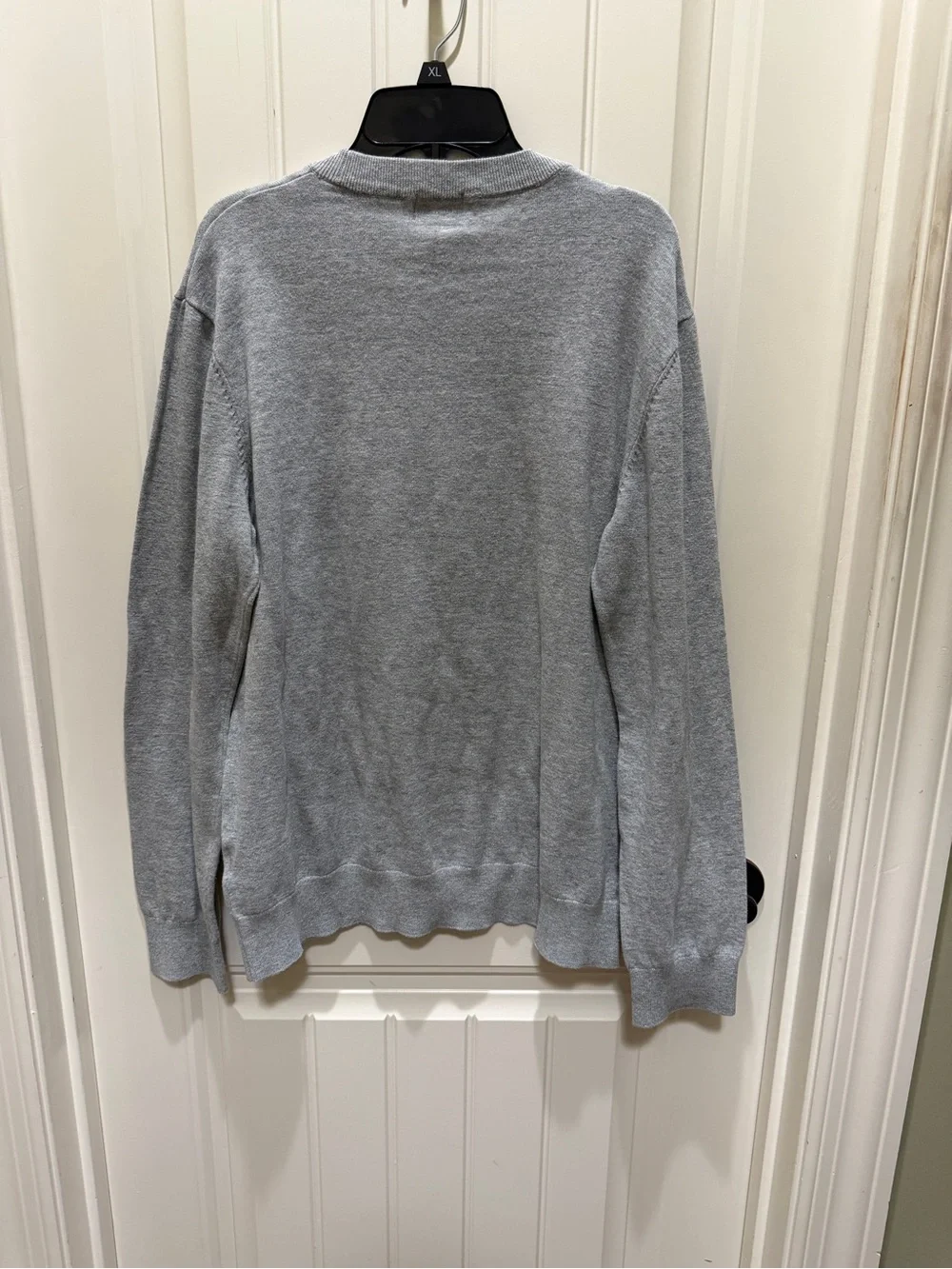 H&M Men's Gray Crewneck Sweater - Classic Knit